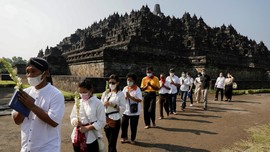 Menag Yaqut Targetkan Borobudur Jadi Pusat Buddha Sedunia