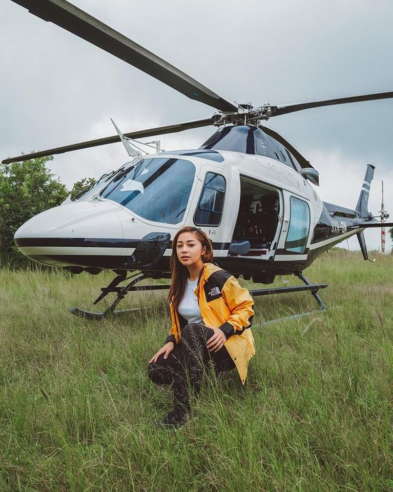 Liburan Mewah Ala Nikita Willy, Bikin Iri! Nikita Willy kerap membagikan momen liburannya di Instagram. Yuk kita intip kemewahan liburan Nikita!