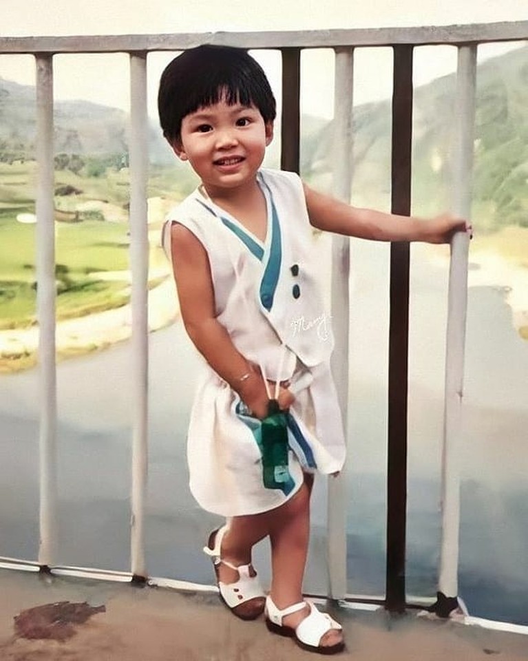 Potret Masa Kecil Lee Min Ho Aktor Lee Min Ho memang sudah tampan sejak dulu. Yuk kita intip pesona Lee Min Ho yang gak ada abisnya!