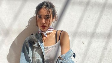 Aksi Nekat Widy Vierratale Ganti Baju di Tempat Umum Bikin Heboh