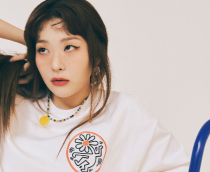 Kampanye tersebut dilakukan Converse secara global. Temanya Break Down The Wall. Seulgi jadi salah satu dari 25 publik figur yang berpartisipasi / foto: twitter.com/RVsmtown