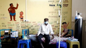 FOTO: Gedung Sekolah di India Disulap untuk Pasien Covid