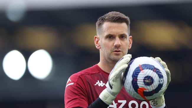 Tom Heaton dikabarkan telah setuju untuk bergabung dengan Manchester United untuk menjadi pelapis David de Gea dan Dean Henderson.