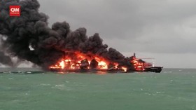 VIDEO: Kapal Kargo Terbakar, Sri Lanka Minta Bantuan India