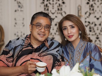 Istri Dede Yusuf Ungkap Risiko Punya Suami Aktor Sekaligus Politisi
