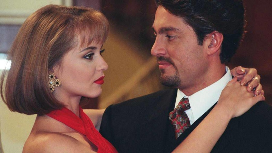 Fernando Colunga