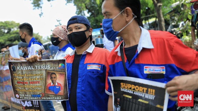 Konfederasi Serikat Pekerja Indonesia (KSPI) mengimbau 2,2 juta orang anggotanya untuk ikut aksi memboikot Indomaret yang akan berlanjut pekan depan.