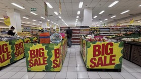 Giant Diskon Besar-besaran Jelang Tutup Semua Gerai