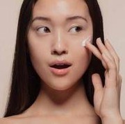 Ini Dia Perbedaan Physical Sunscreen dan Chemical Sunscreen, Mana yang Lebih Efektif?