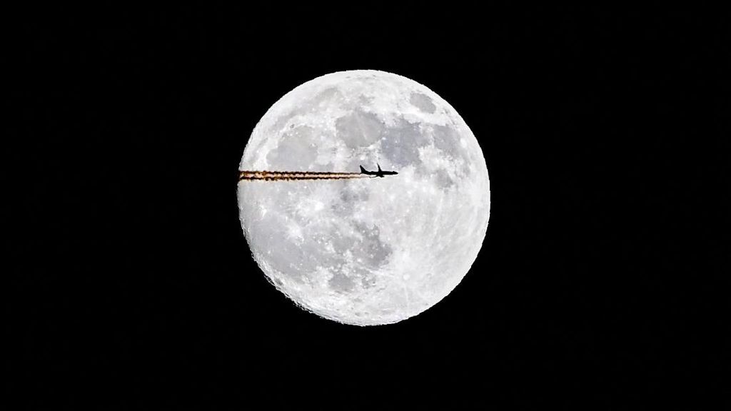 Bulan Menjauh, Panjang Waktu Satu Hari di Bumi akan Bertambah?