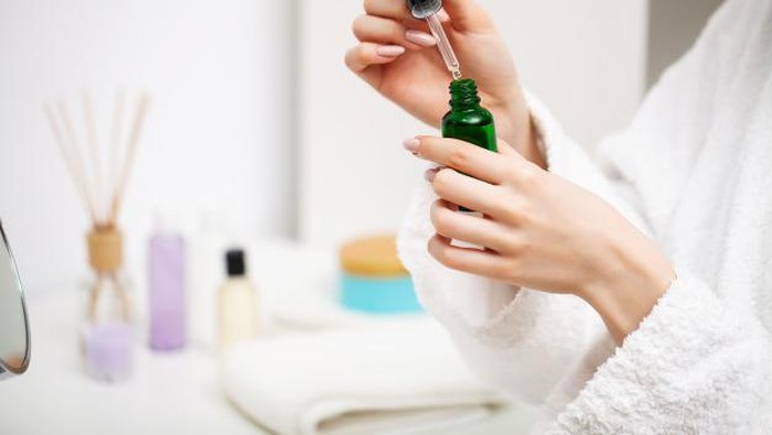 Kesalahan Memakai Skincare Bikin Kulit Bruntusan