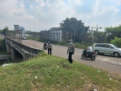 Ini TKP Motor Terjun ke Tol Bintaro dari Flyover di Ciputat