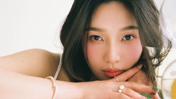 Jelang Debut Solo, Intip 6 Fakta Album Baru Joy Red Velvet 'Hello'