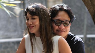 Peluk Mesra Luna Maya dari Belakang, Gofar Hilman Bikin Iri Netizen