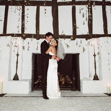 Momen Pernikahan Ariana Grande & Dalton Gomez yang Digelar Intim