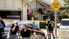 FOTO: Penembakan Maut di Depo Kereta California