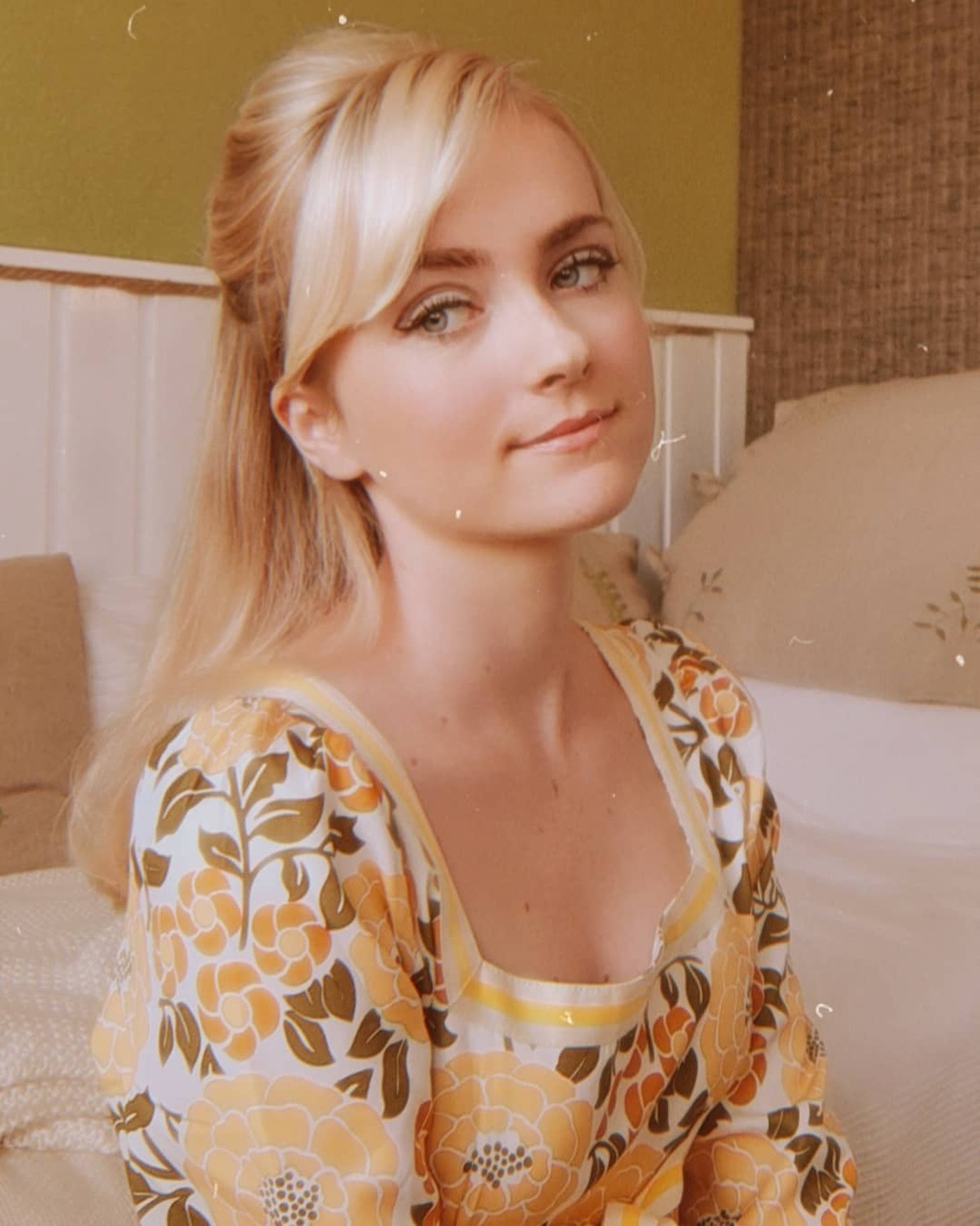 Rose Nora Anna mendadak viral karena parasnya mirip dengan Putri Diana&period; Yuk kita buktikan seberapa mirip&excl;