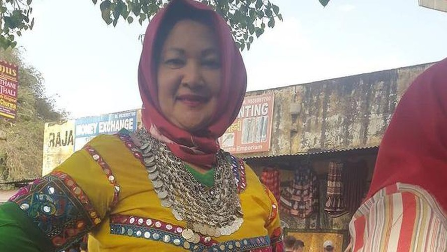 Nama Rosmawaty Ginting mendadak mencuri perhatian publik. Yuk kita lihat foto-fotonya Rosmawaty!
