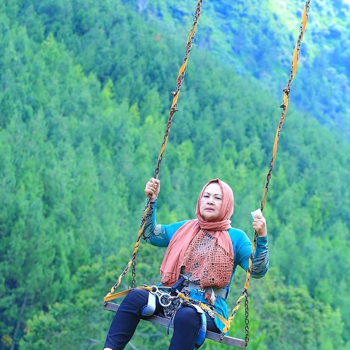 Nama Rosmawaty Ginting mendadak mencuri perhatian publik&period; Yuk kita lihat foto-fotonya Rosmawaty&excl;