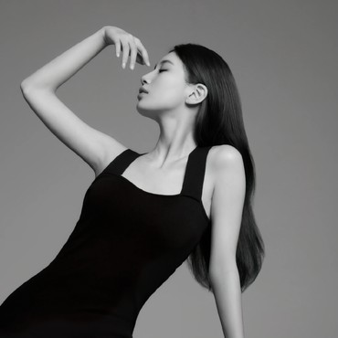 Lirik Lagu Satellite - Suzy