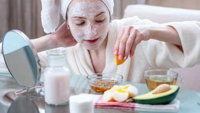 5 Cara Membuat Masker Susu Mudah dan Berkhasiat!