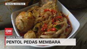 VIDEO: Mencicipi Pentol & Bakso Super Pedas