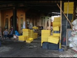 Protes Harga Kedelai Mahal, Pengrajin Tahu-Tempe di Tasik Mogok Produksi