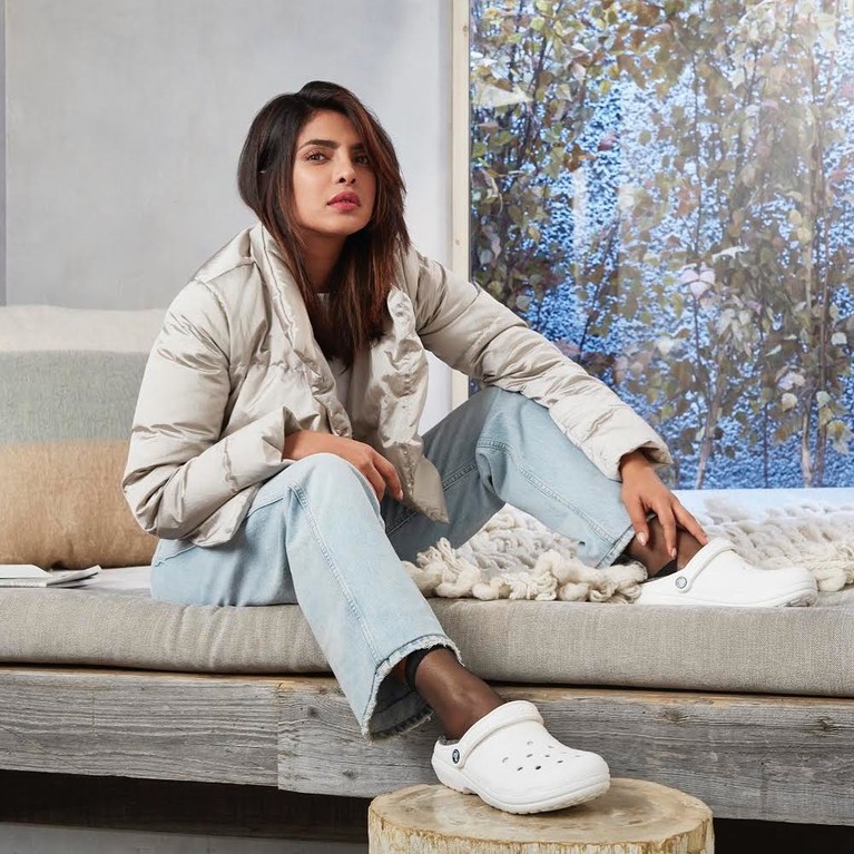 Pesona Priyanka Chopra Priyanka Chopra menjadi perbincangan publik karena kembali terseret isu perselingkuhan dengan Shah Rukh Khan. Intip yuk pesonanya!