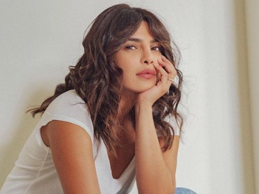 img-title Citra Baru, Victoria's Secret Gandeng Priyanka Chopra hingga Megan Rapinoe
