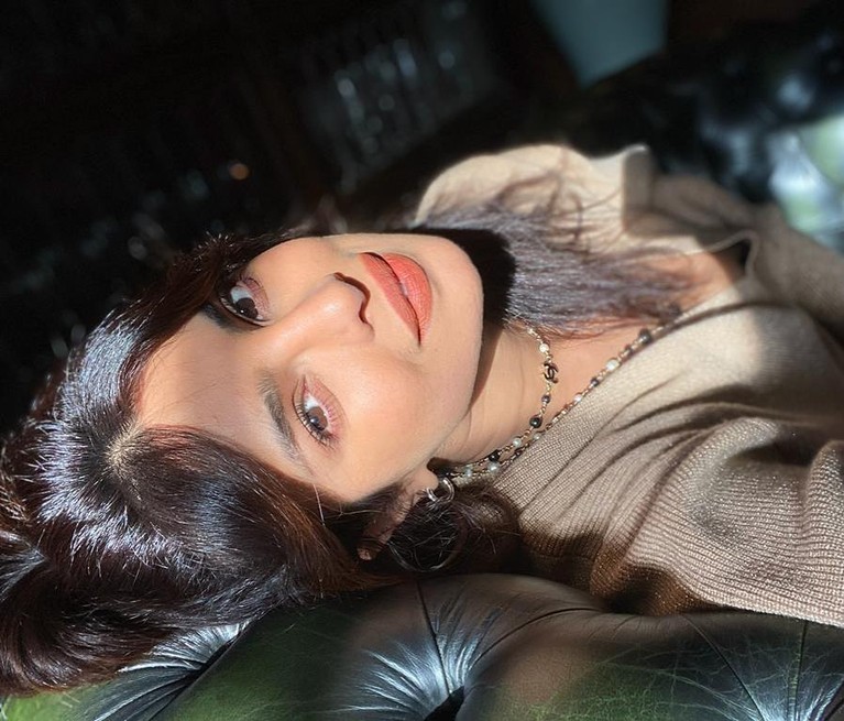 Pesona Priyanka Chopra Priyanka Chopra menjadi perbincangan publik karena kembali terseret isu perselingkuhan dengan Shah Rukh Khan. Intip yuk pesonanya!