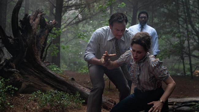 Korban 'setan' dalam The Conjuring: The Devil Made Me Do It bukan hanya Arne Johnson yang diangkat dari kisah nyata, ada juga sepasang sahabat.