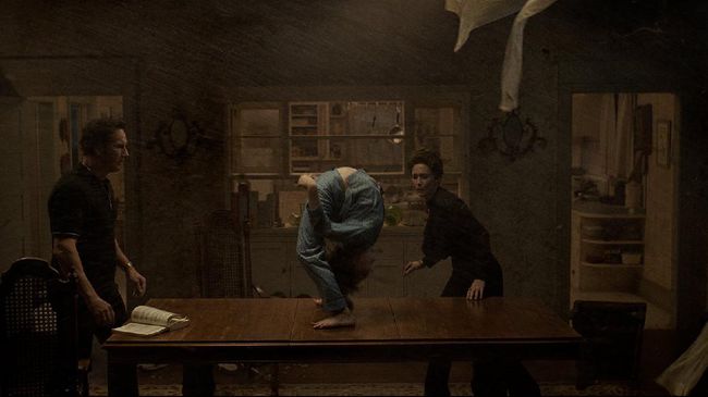 Sutradara The Conjuring: The Devil Made Me Do It, Michael Chaves, mengungkapkan bagian terseram baginya selama menjalani proses syuting film tersebut.