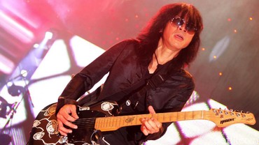 img-title Gagal Ginjal dan Harus Cuci Darah, Begini Kondisi Abdee Slank Sekarang