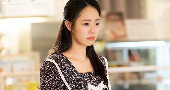 Ha Eun Byeol, yang tidak mau kalah dari siapapun. Keberadaannya jadi pertanyaan. Karena di akhir episode season 2, ia dibawa pergi oleh pengasuhnya yang mencurigakan / foto: instagram.com/sbsdrama.official