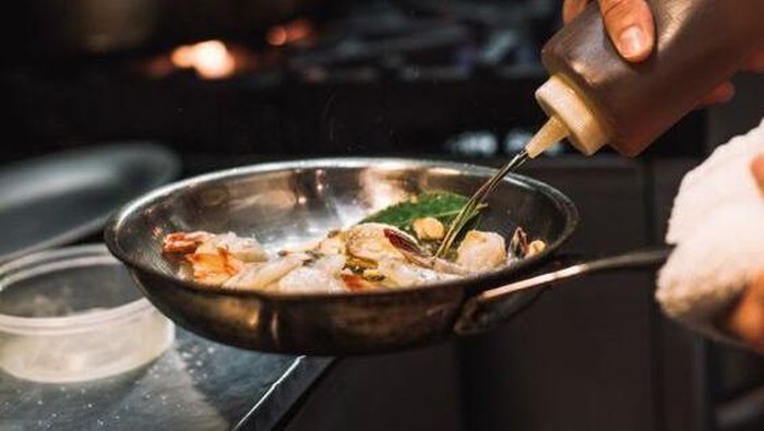 5 Minyak yang Lebih Sehat untuk Pengganti Minyak Sawit