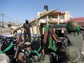 FOTO: Militer Hamas Pamer Roket Usai Gencatan Senjata
