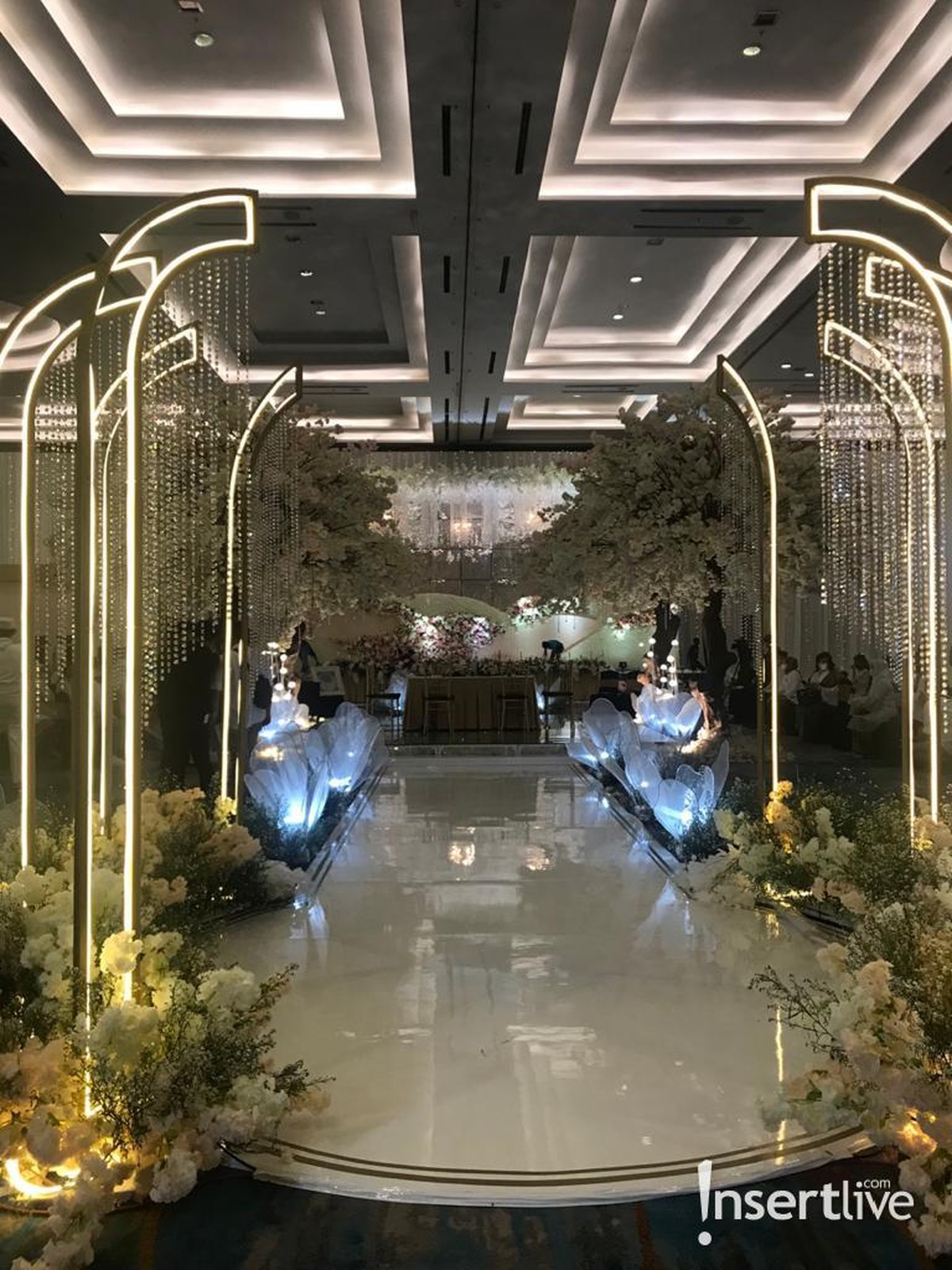 Pernikahan Ifan Seventeen dan Citra Monica