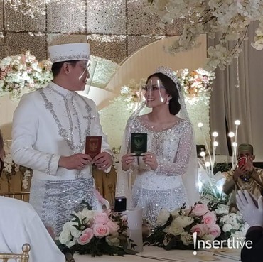 Raut Bahagia Ifan Seventeen & Citra Monica yang Resmi Jadi Suami-Istri