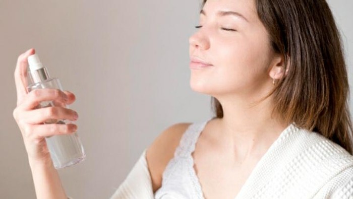 5 Step Simple Make Up Buat Kamu yang Lagi Buru-Buru