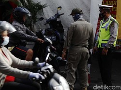 Pemotor Ramai-ramai Jebol Penyekatan di Bandung, Ini Kata Polisi