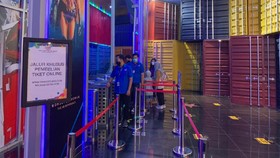 Simak Cara Asik Masuk Trans Studio Tanpa Antre