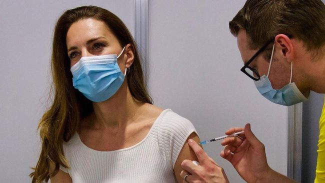 Kate Middleton’s First Dose of COVID-19 Vaccination, Her Appearance is in the Spotlight