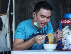 Aldi Taher Incar Kaesang Jadi Mitra Bisnis Mie Ayam