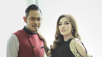 CINTA BERSEMI DI SEKOLAH