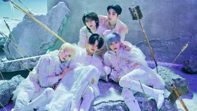 TXT Rilis Teaser Baru Sugar Rush Ride, Fan Duga Syuting di Bali
