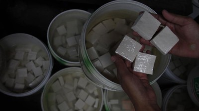img-title Pedagang soal Zulhas Klaim Harga Kedelai Turun:Tahu Tempe Masih Sama
