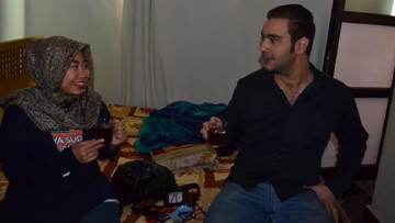 HUBUNGAN DIANA DAN AHMED LEBIH DEKAT
