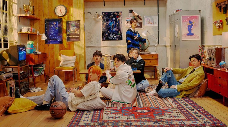 EXO Don't Fight the Feeling EXO Don't Fight the Feeling