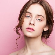 5 Cara Membuat Bibir Terlihat Pink Alami dalam 3 Minggu