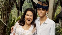 <p>Frederik Kiran adalah anak dari Kartika Sari Dewi Soekarno dan mendiang Frits Frederik Seegers. Kartika sendiri merupakan putri Soekarno dari istrinya yang berdarah Jepang, Ratna Sari Dewi Soekarno. (Foto: Instagram @kartikasoekarnofoundation)</p>
